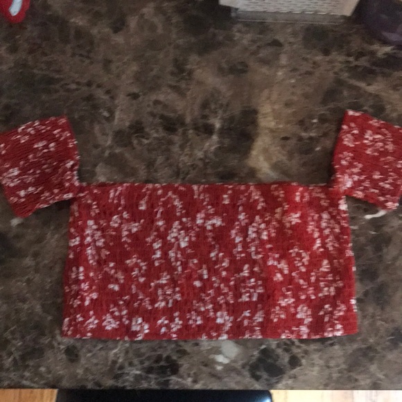 Crop top - Picture 2 of 3